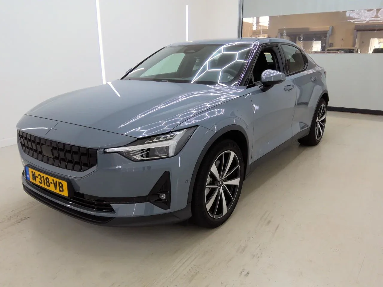 Polestar 2 (2021) — foto 1