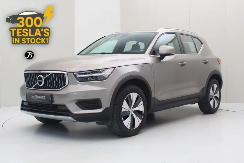 Volvo XC40 (2022)
