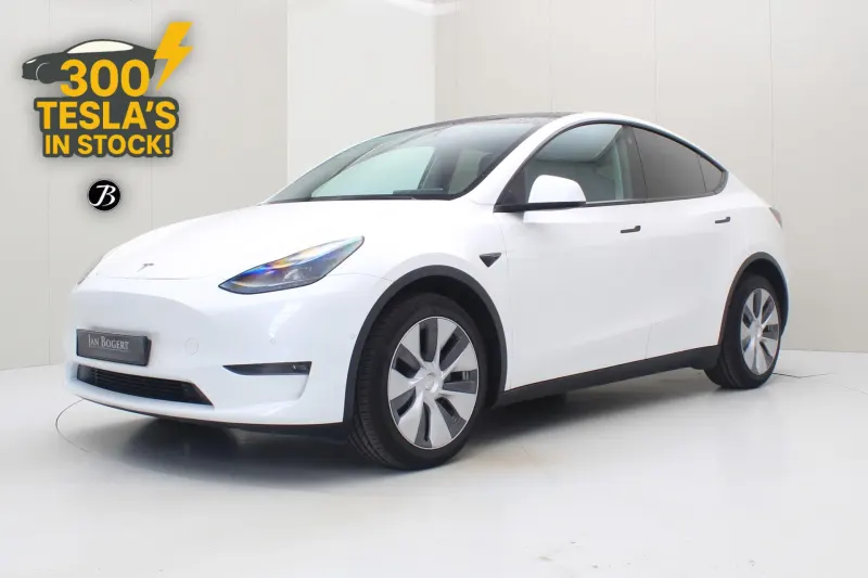 Tesla Model Y (2022)
