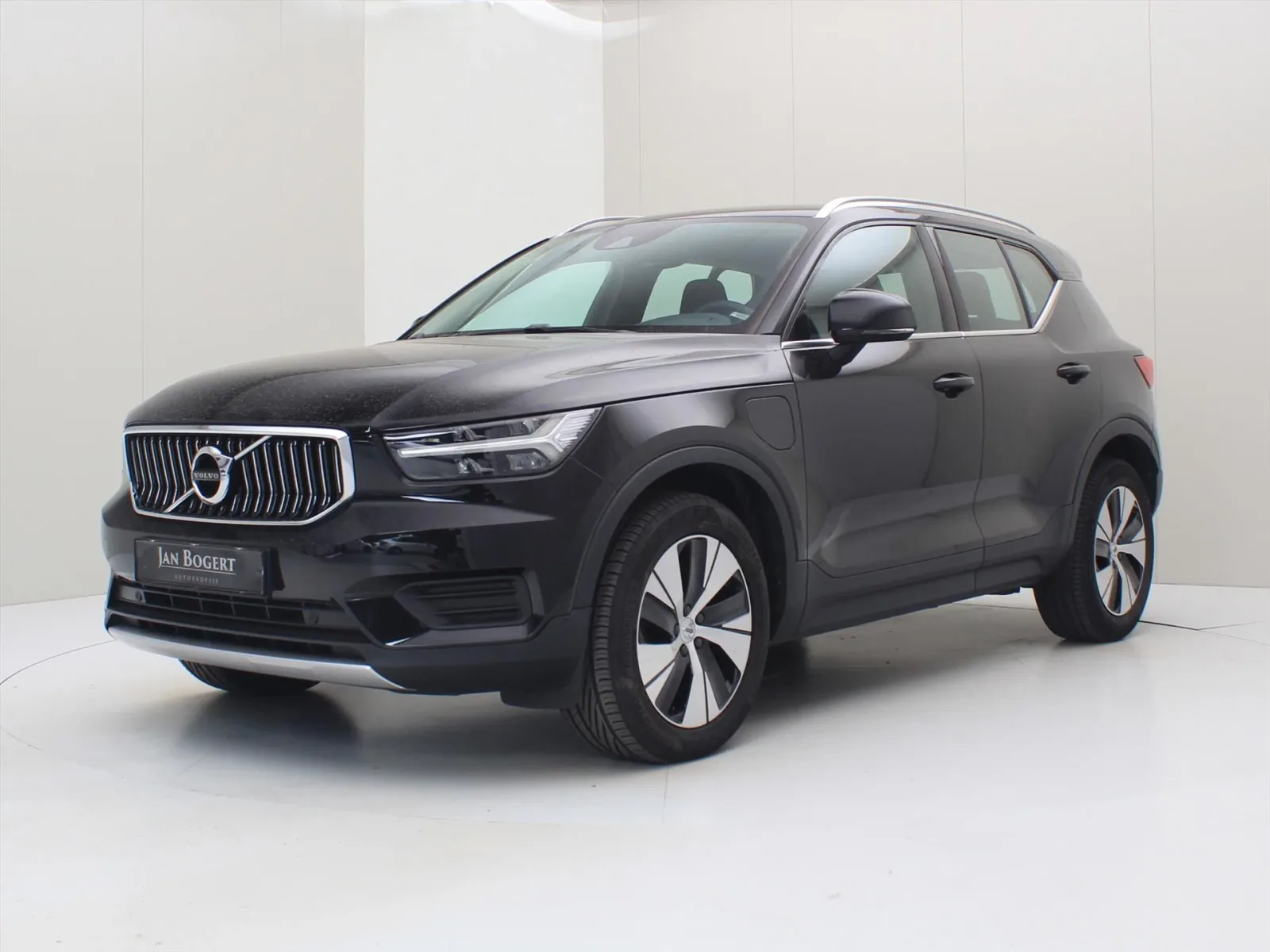Volvo XC40 (2021) — foto 1