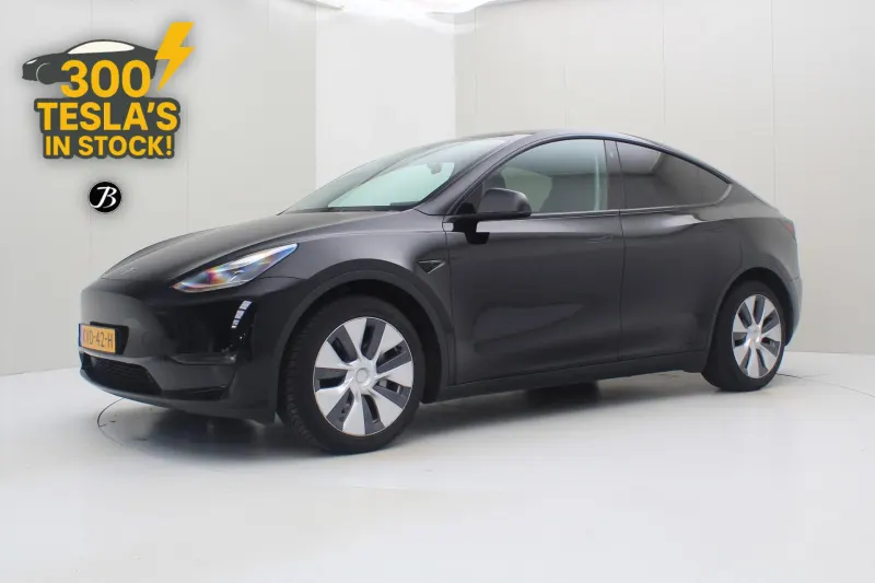 Tesla Model Y (2023)