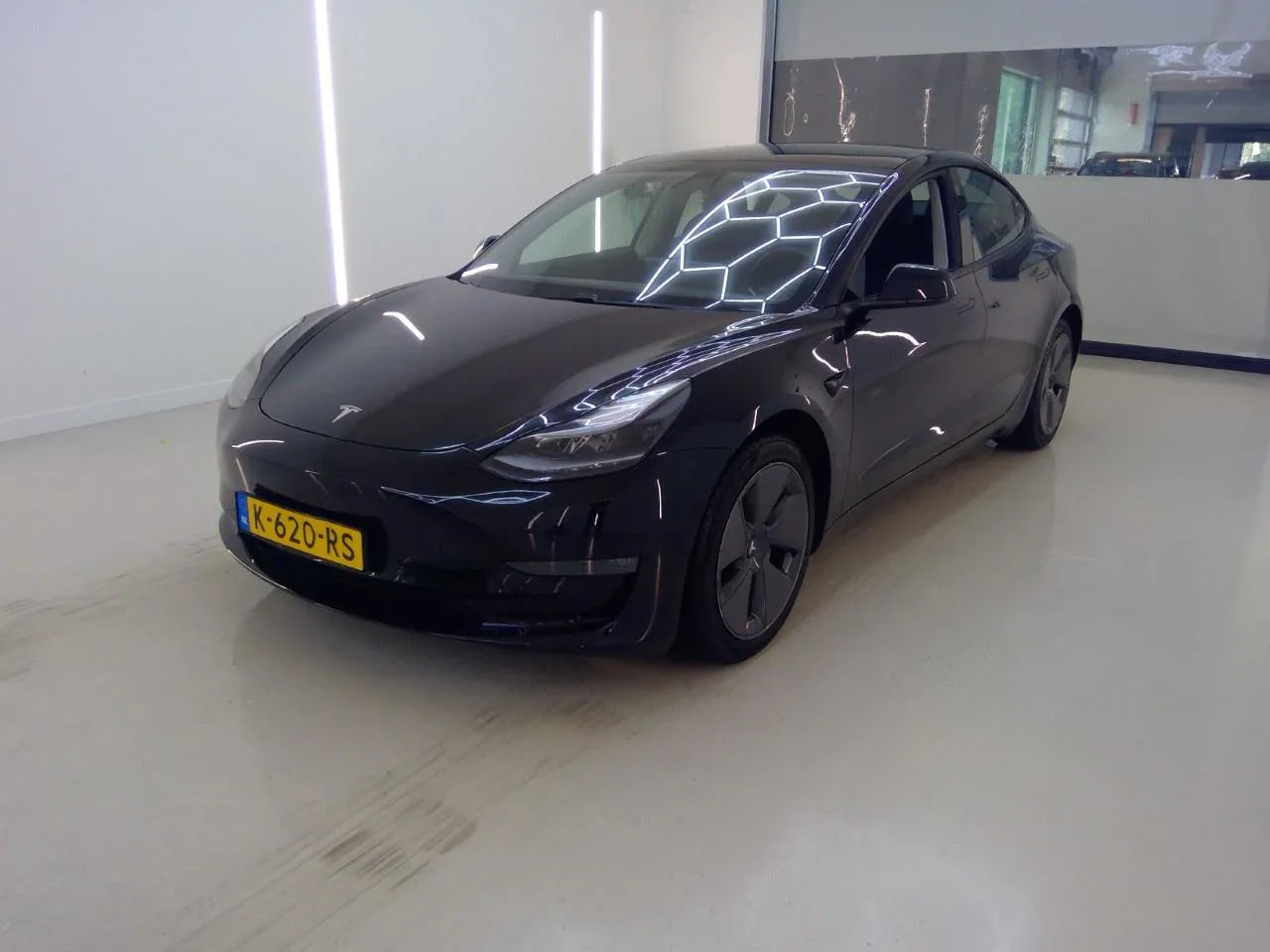 Tesla Model 3 (2021) — foto 1