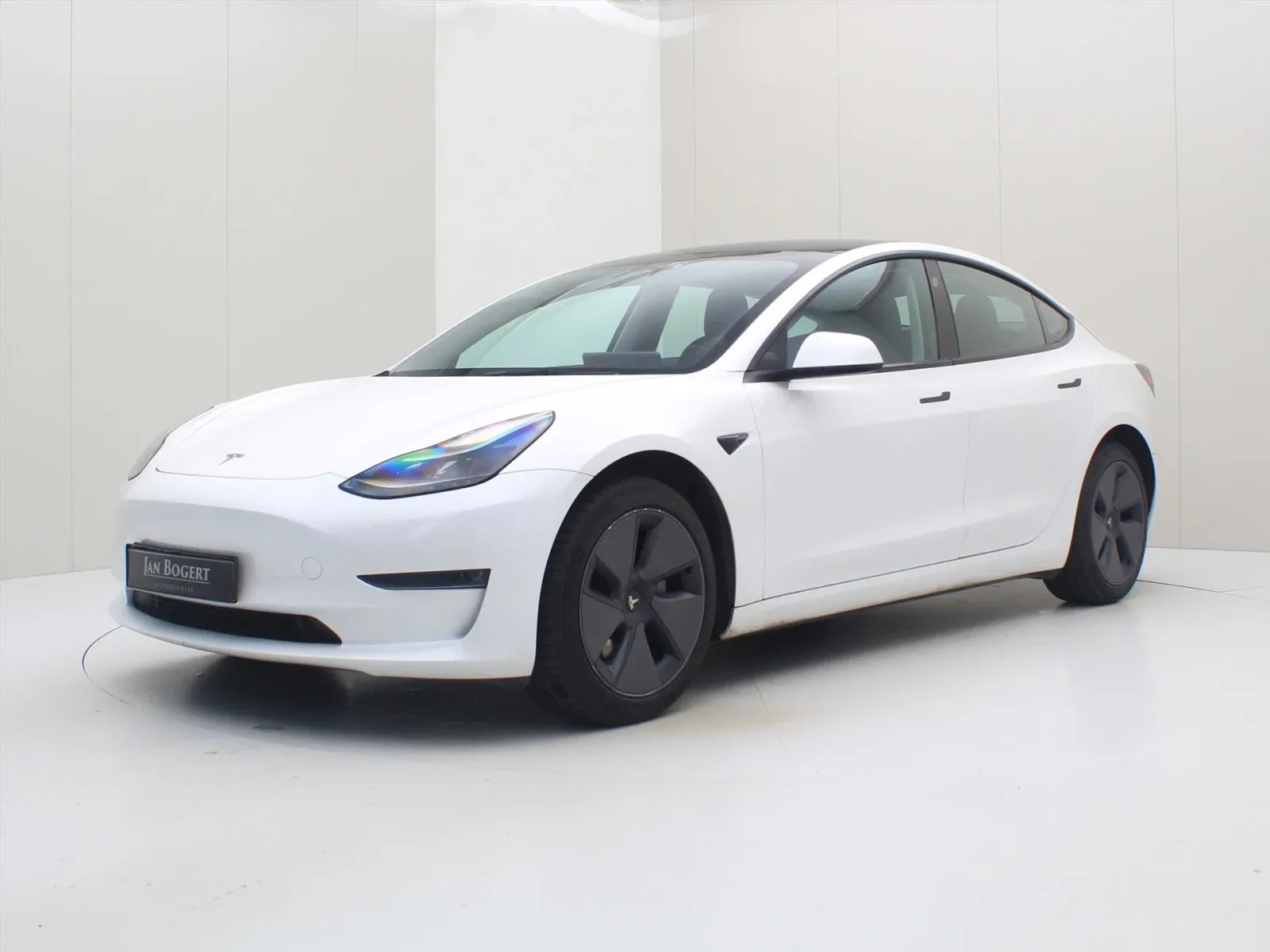 Tesla Model 3 (2023) — foto 1