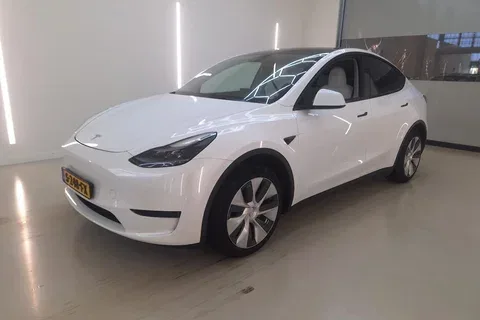 Tesla Model Y (2022) — foto 1