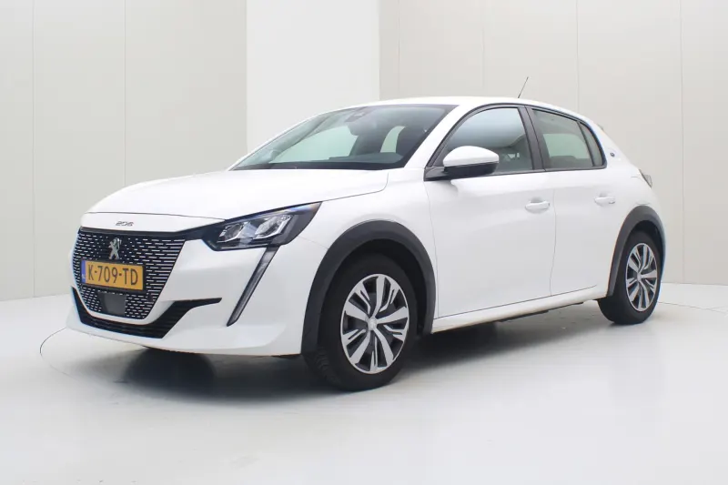 Peugeot e-208 (2021)