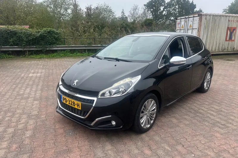 Peugeot 208 (2017)