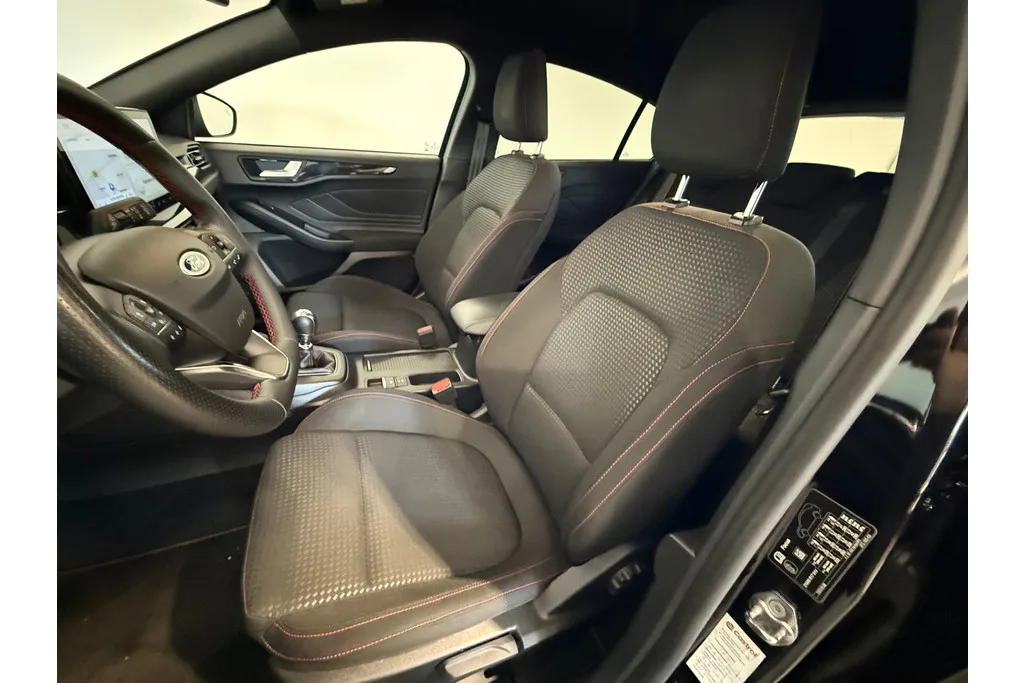 Ford Focus (2024) — foto 1