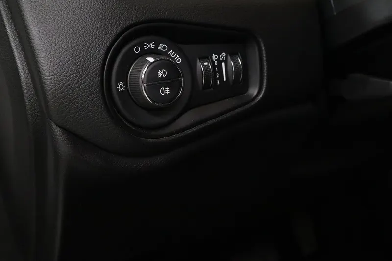 Jeep Renegade (2016)