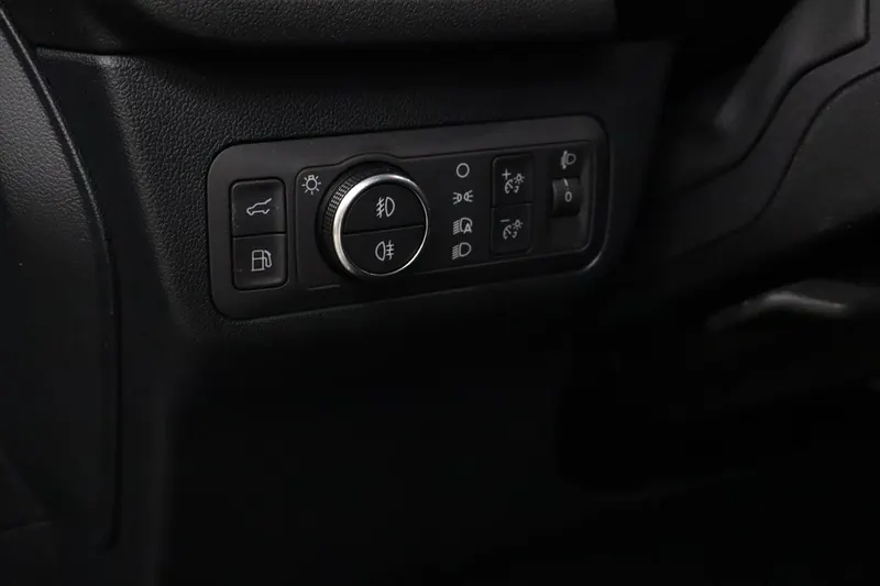 Ford Kuga (0)