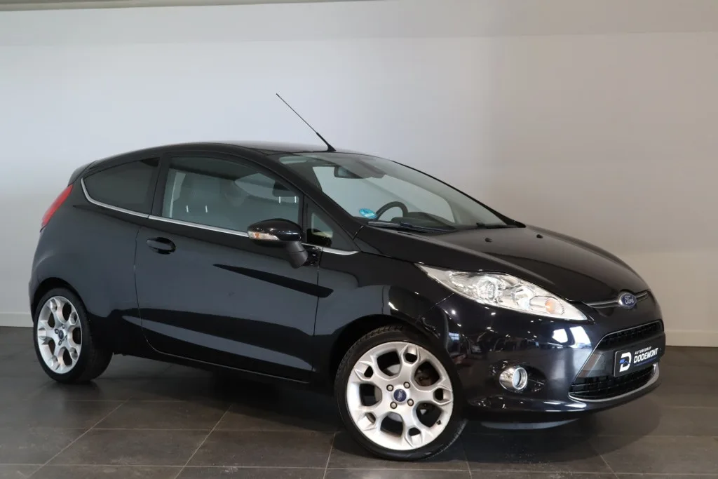 Ford Fiesta (2012) — foto 1