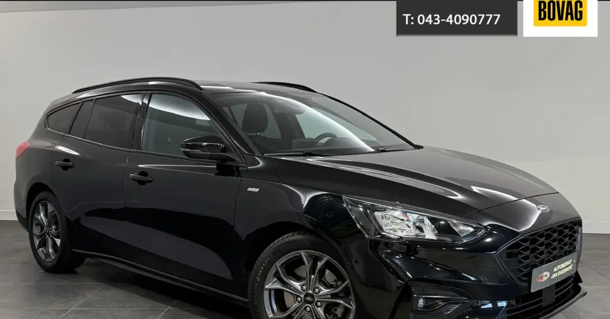 Ford Focus (2021) — foto 1