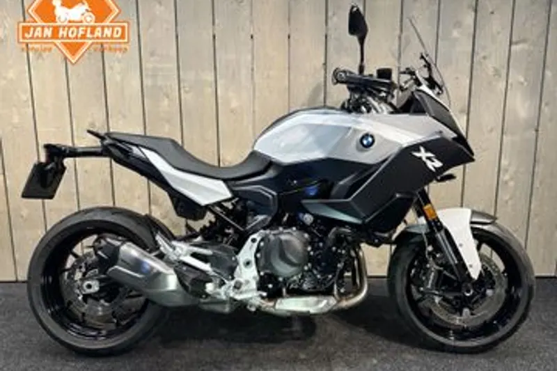 BMW F 900 XR (2024)
