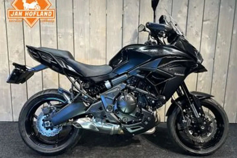 Kawasaki KLE 650 Versys (2022)