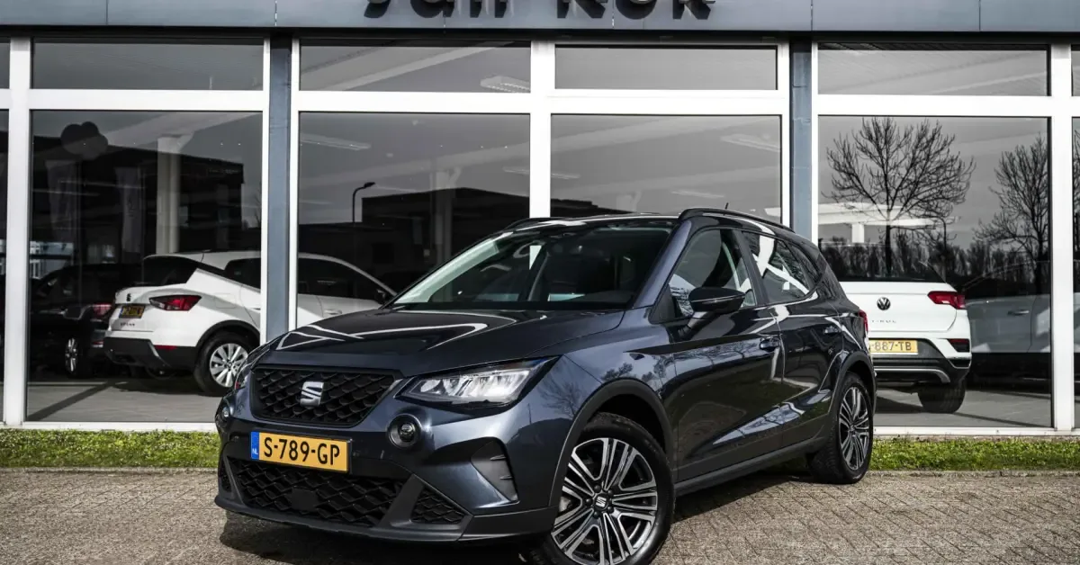 SEAT Arona (2023) — foto 1