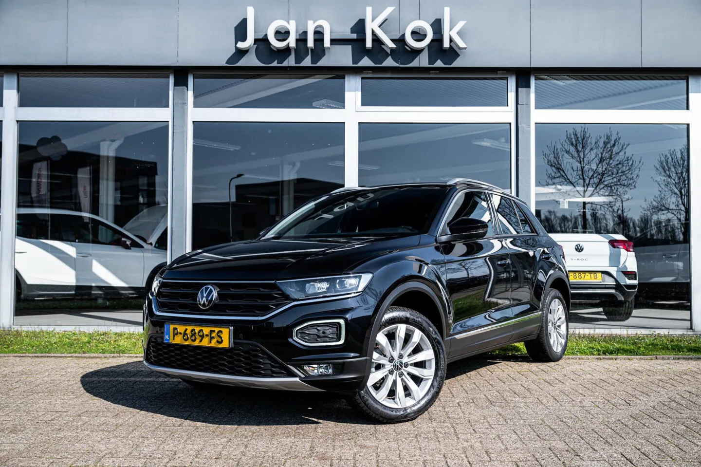 Volkswagen T-Roc (2022) — foto 1