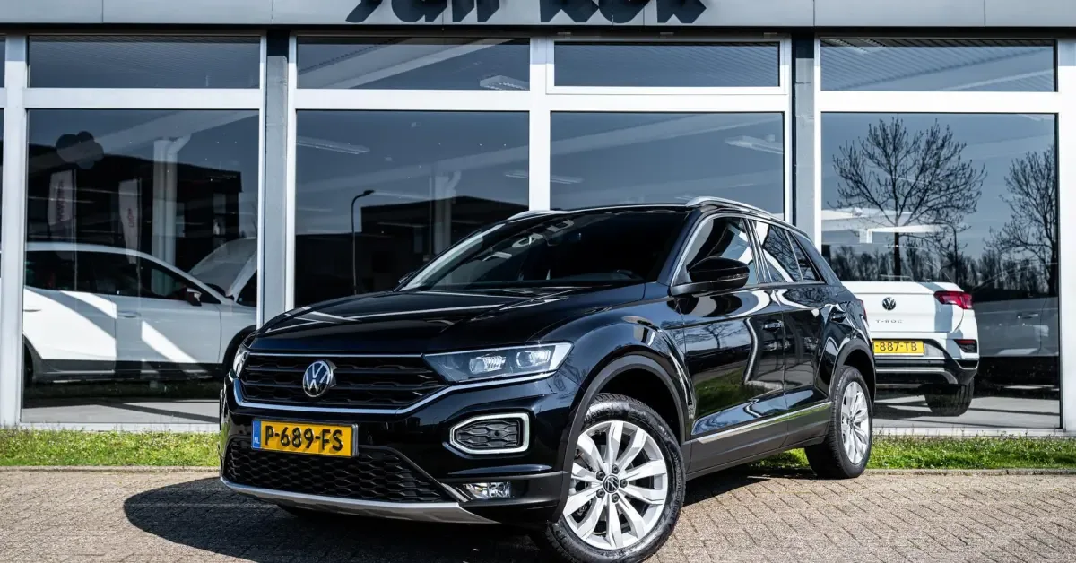 Volkswagen T-Roc (2022) — foto 1