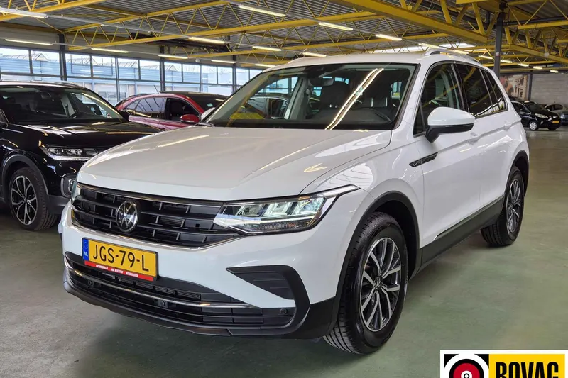 Volkswagen Tiguan (2023)