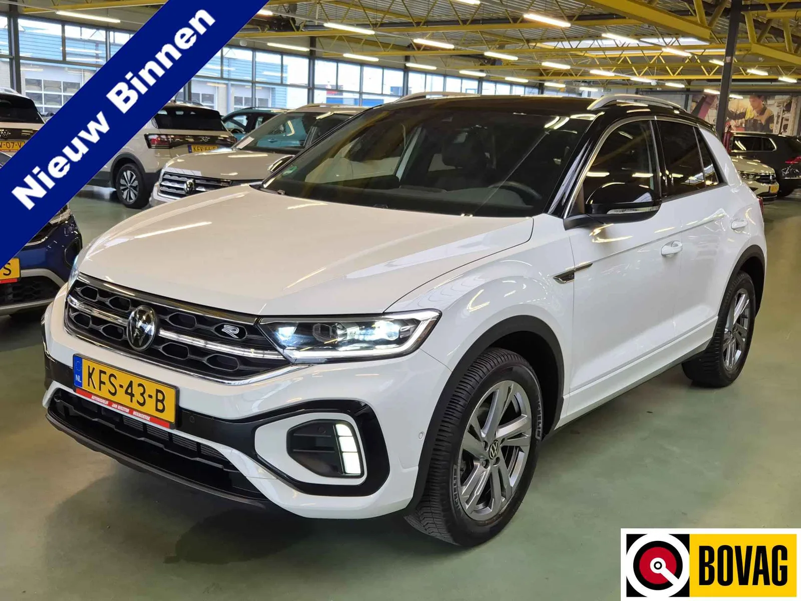 Volkswagen T-Roc (2023) — foto 1