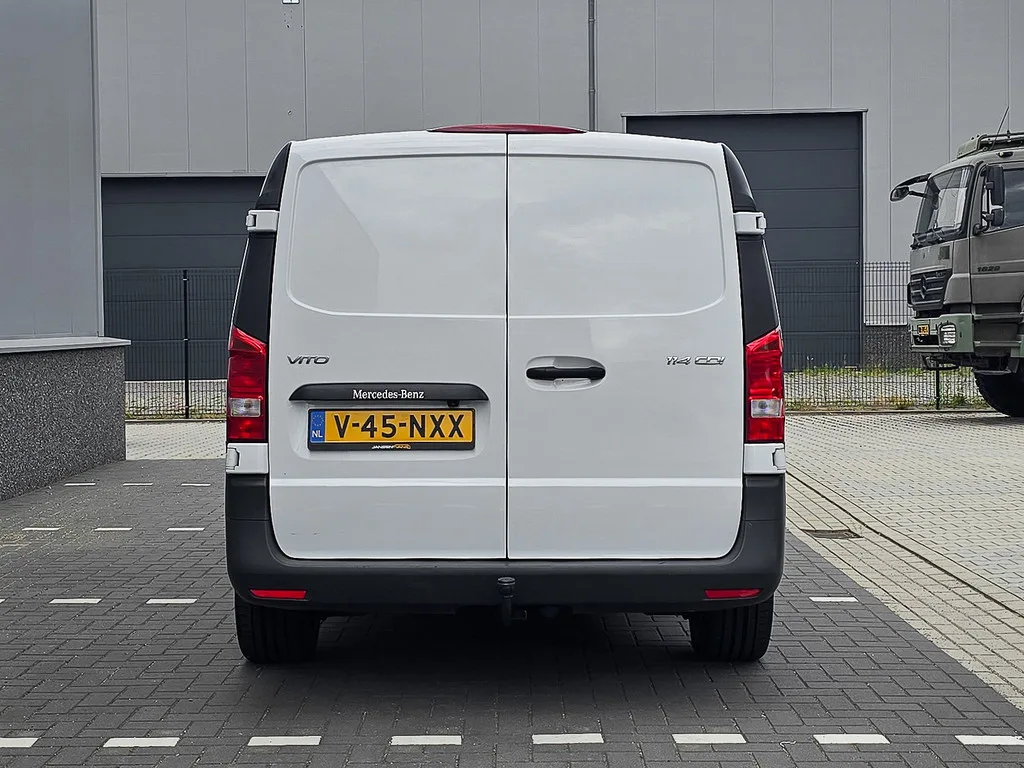 Mercedes-Benz Vito (2021) — foto 1