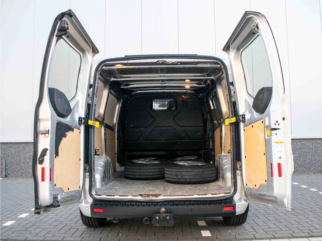 Ford Transit (2019) — foto 1