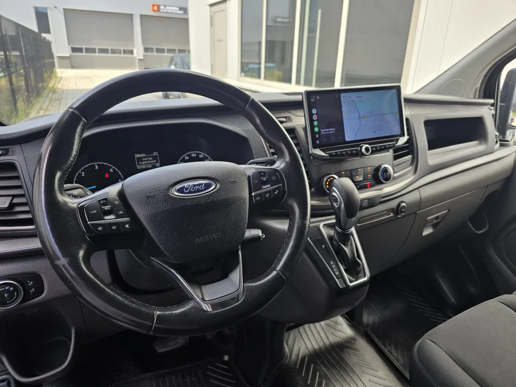 Ford Transit (2020) — foto 1