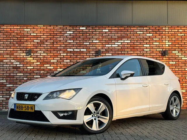 SEAT Leon (2016) — foto 1