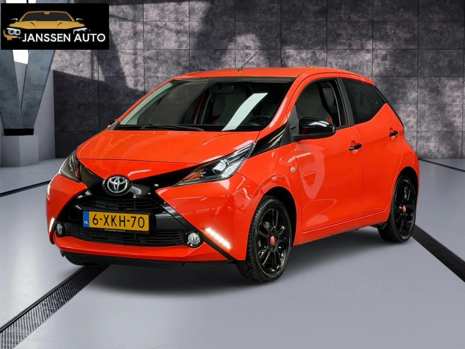 Toyota Aygo (2014) — foto 1