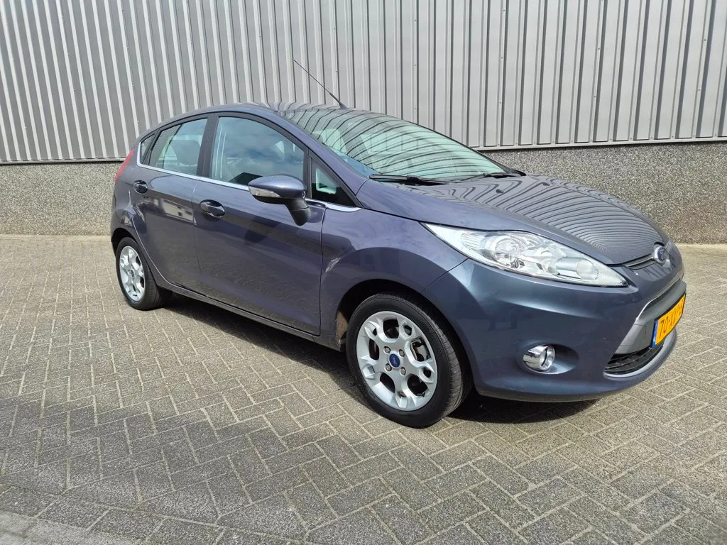 Ford Fiesta (2012) — foto 1