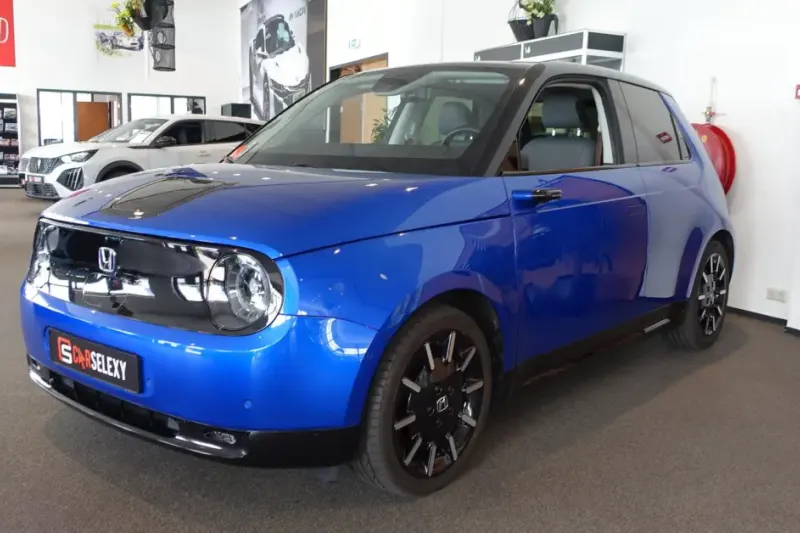 Honda E (2020)