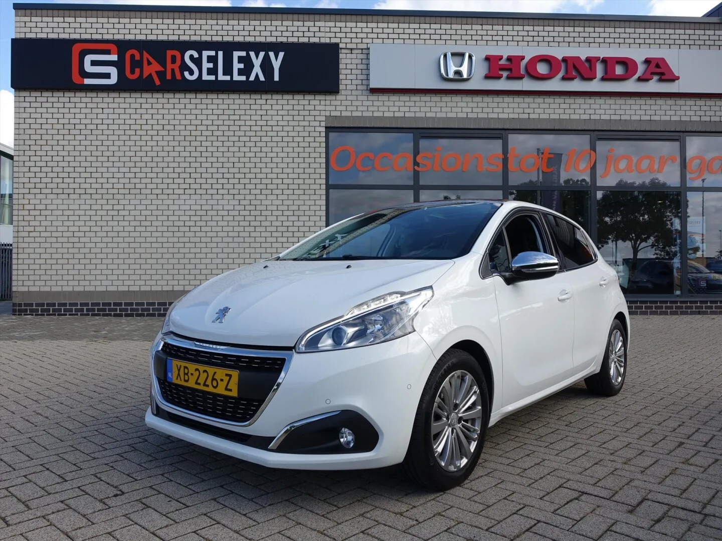Peugeot 208 (2018) — foto 1