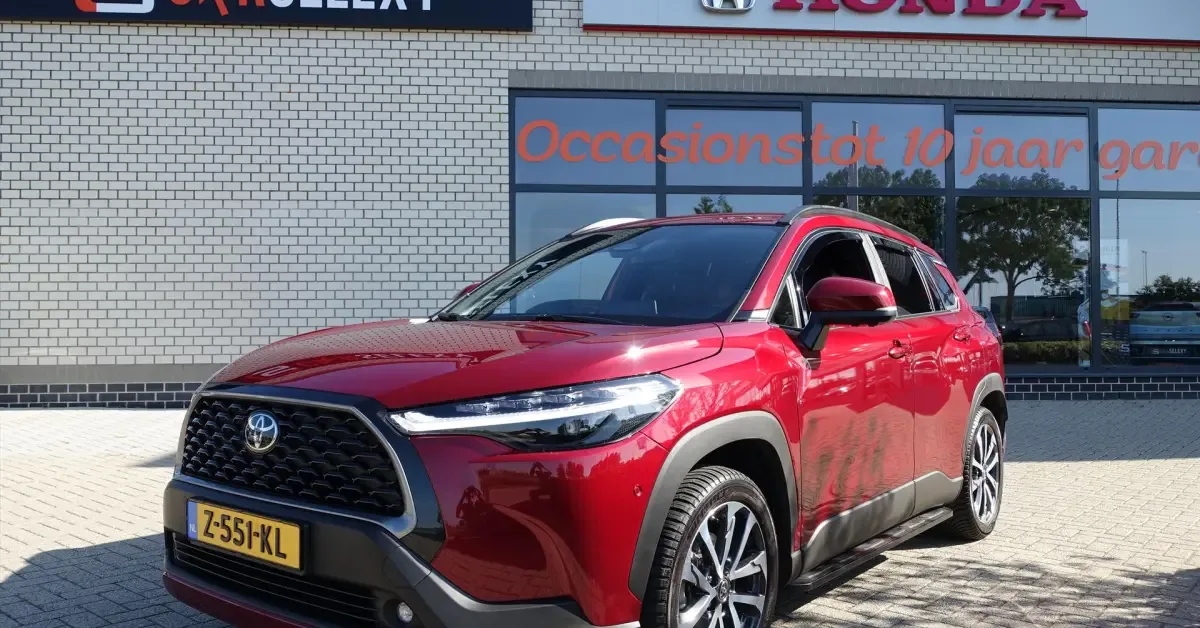 Toyota Corolla Cross (2024) — foto 1