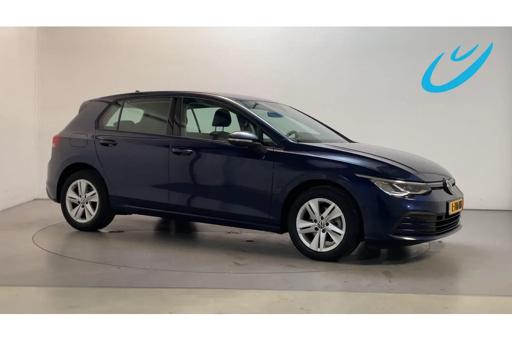 Volkswagen Golf (2021) — foto 1