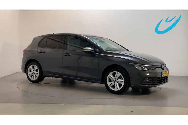 Volkswagen Golf (2023)