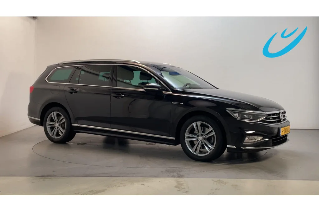 Volkswagen Passat (2020) — foto 1