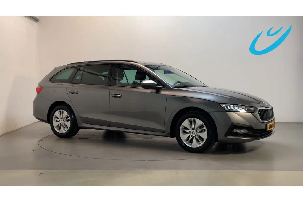 Škoda Octavia (2023) — foto 1