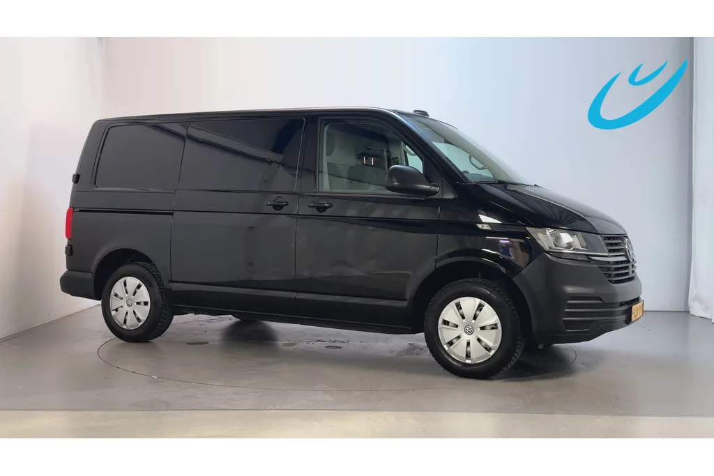 Volkswagen Transporter (2021) — foto 1