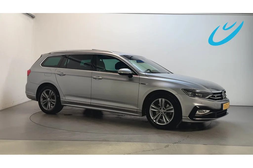 Volkswagen Passat (2020) — foto 1
