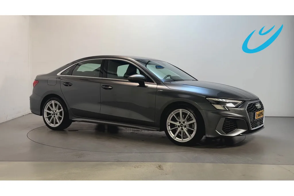 Audi A3 (2021) — foto 1