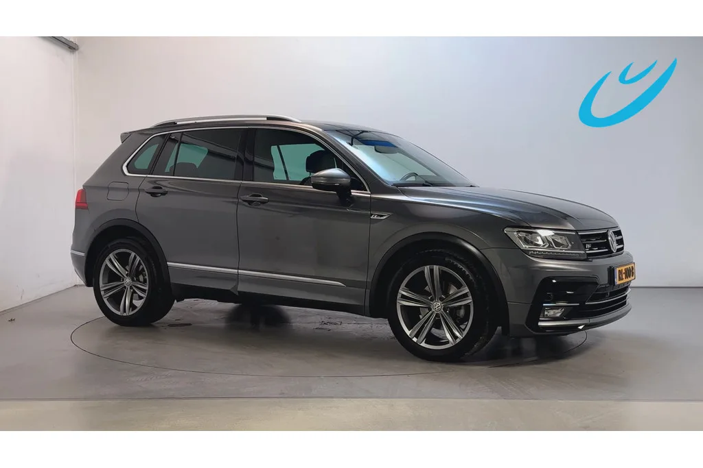 Volkswagen Tiguan (2018) — foto 1