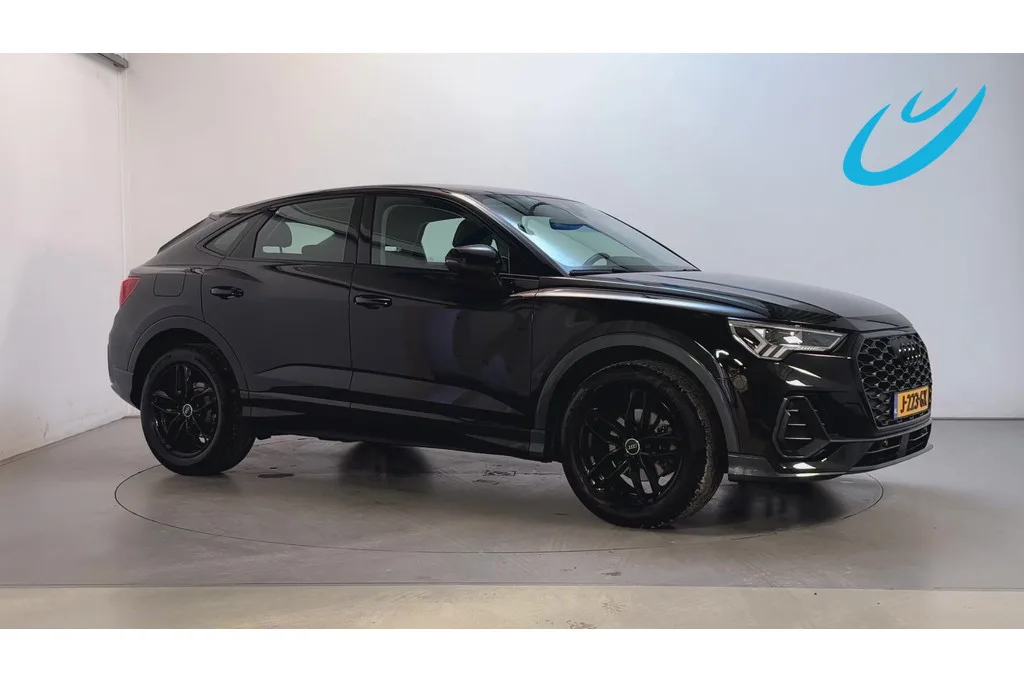 Audi Q3 (2020) — foto 1