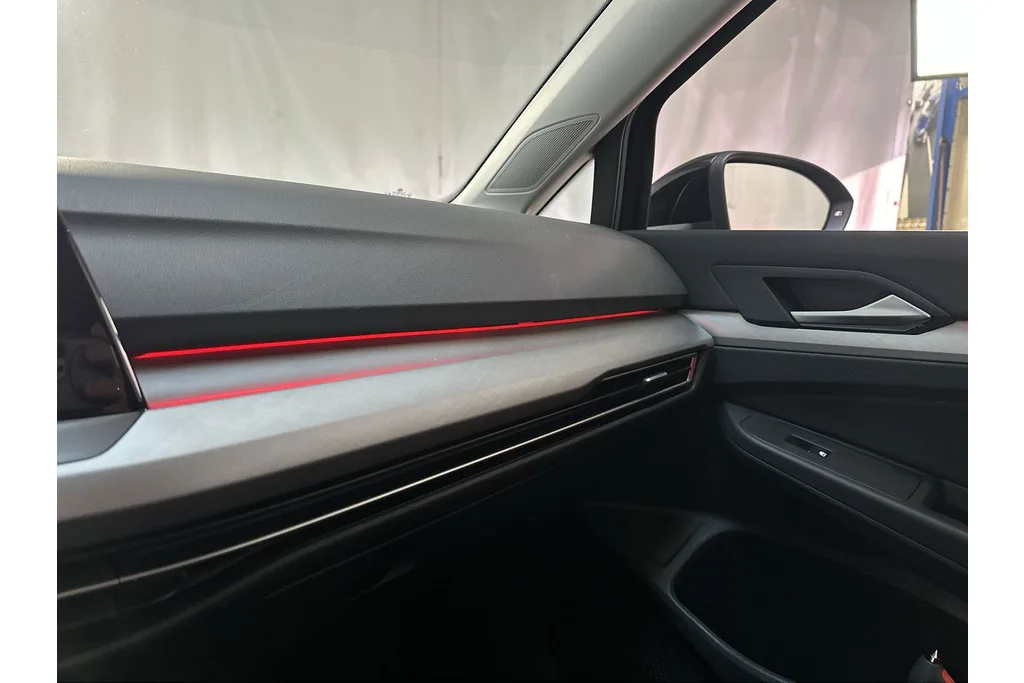 Volkswagen Golf (2021) — foto 1