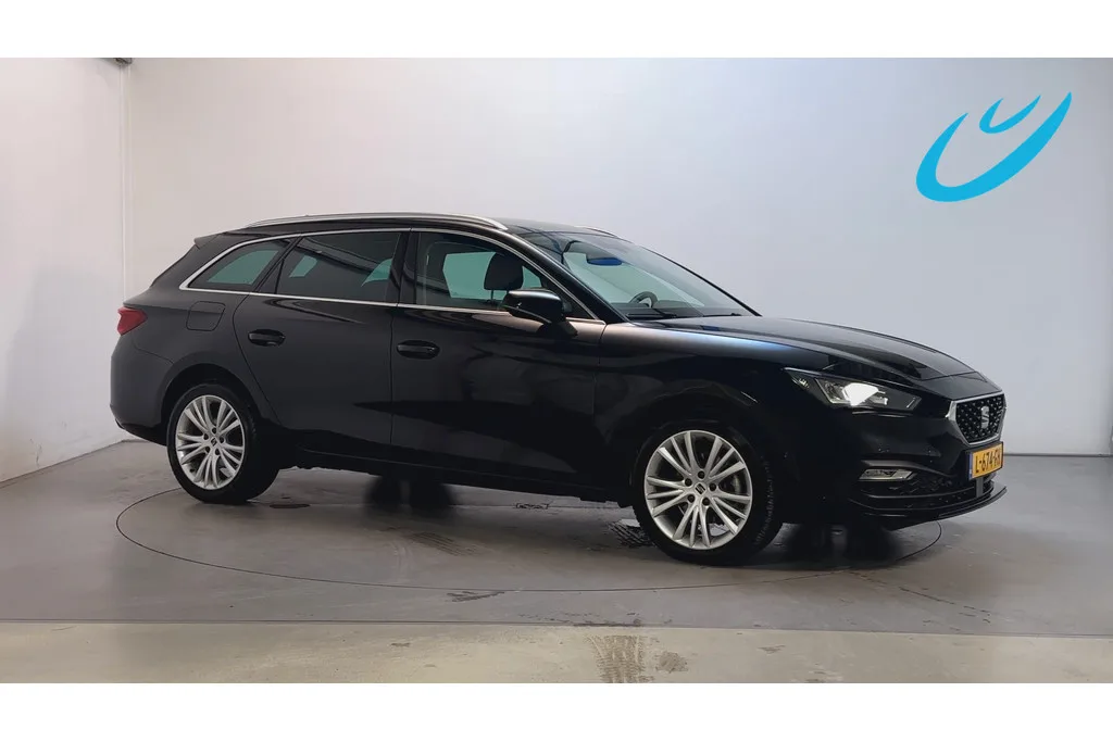 SEAT Leon Sportstourer (2021) — foto 1