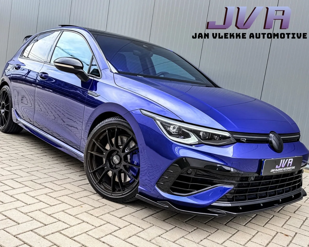 Volkswagen Golf (2021) — foto 1