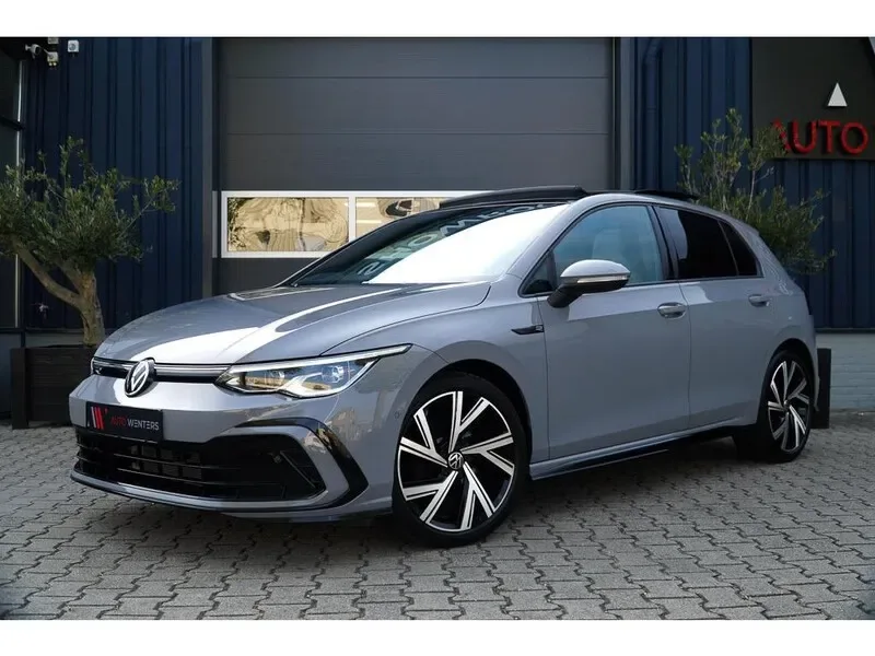 Volkswagen Golf (2020) — foto 1