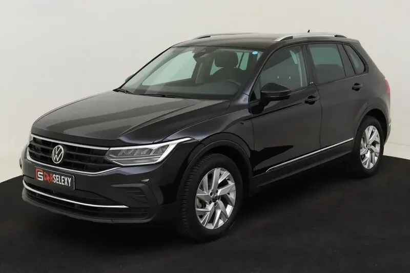 Volkswagen Tiguan (2022)