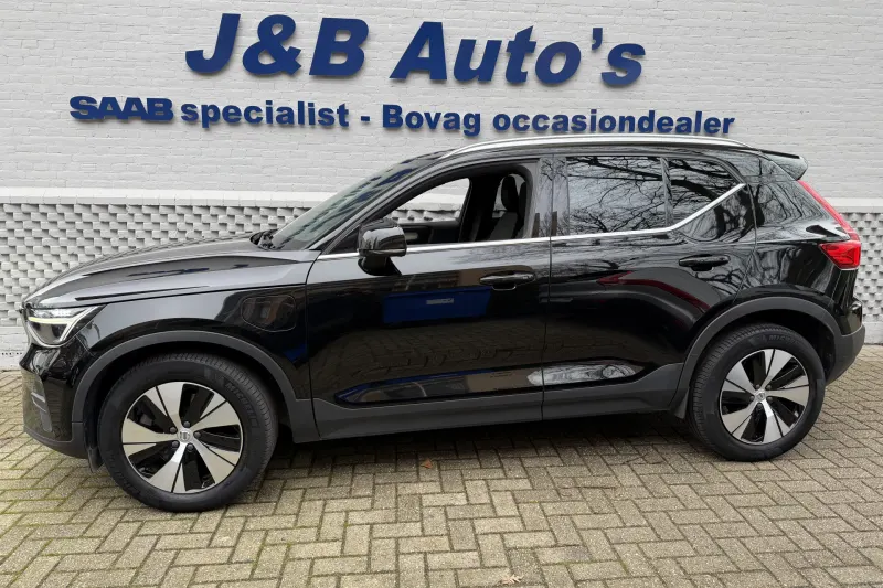 Volvo XC40 (2022)