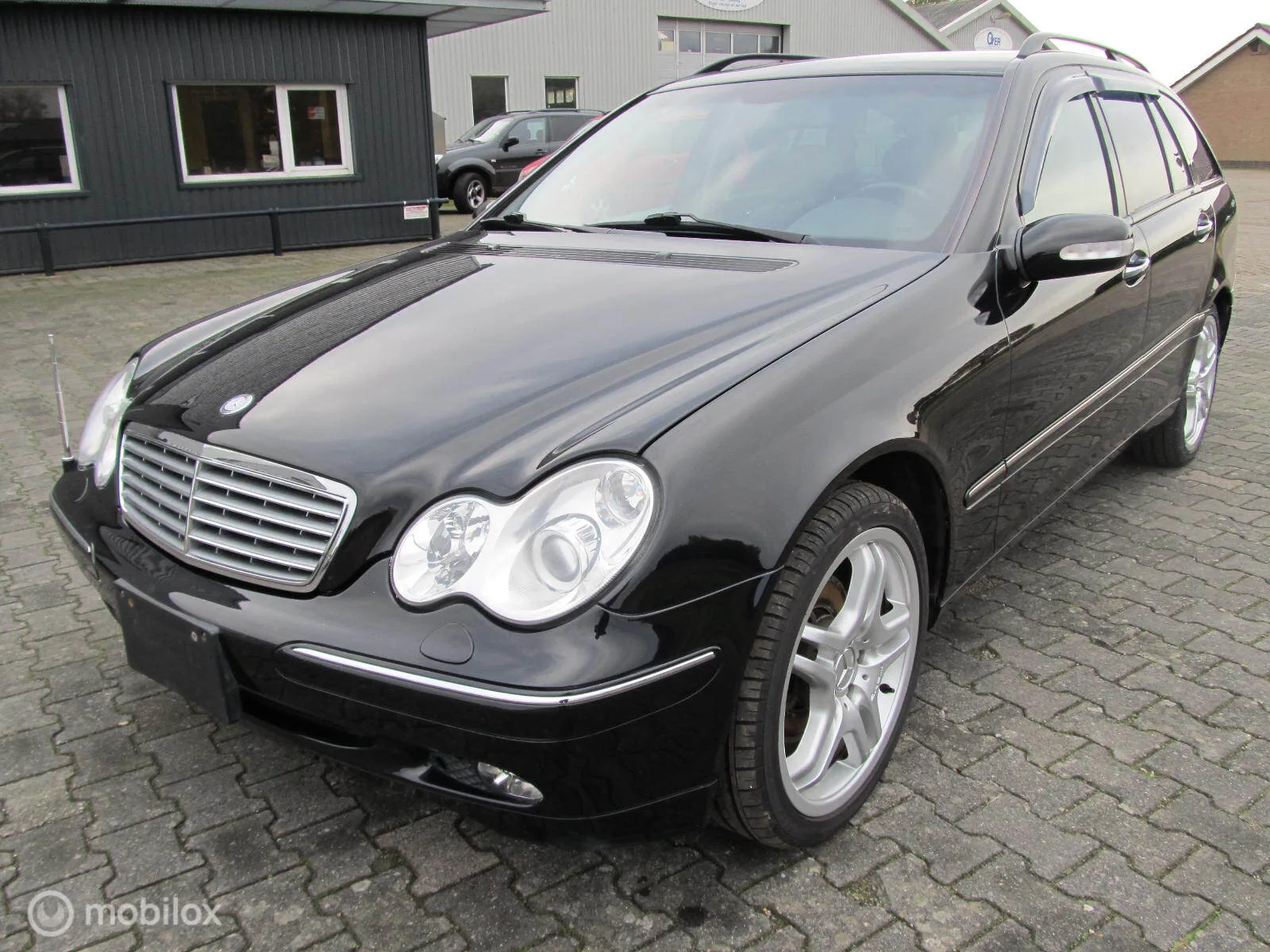 Mercedes-Benz C-Klasse (2002) — foto 1