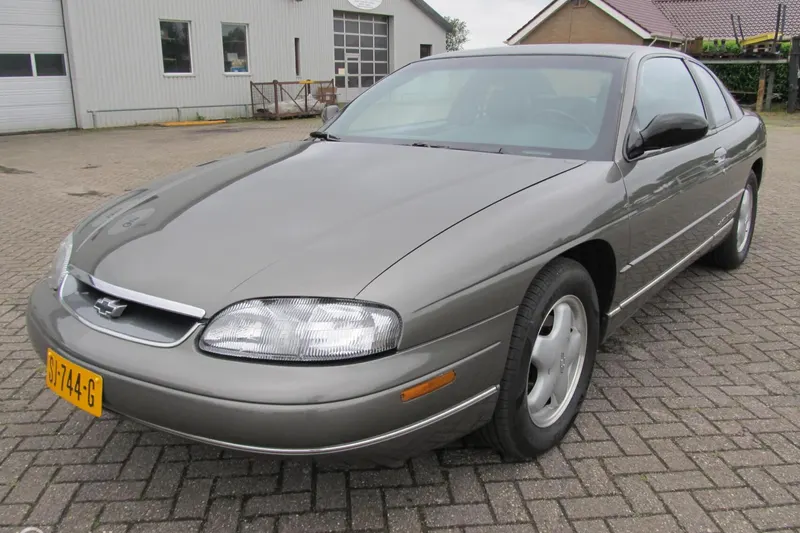Chevrolet Monte Carlo (1997)