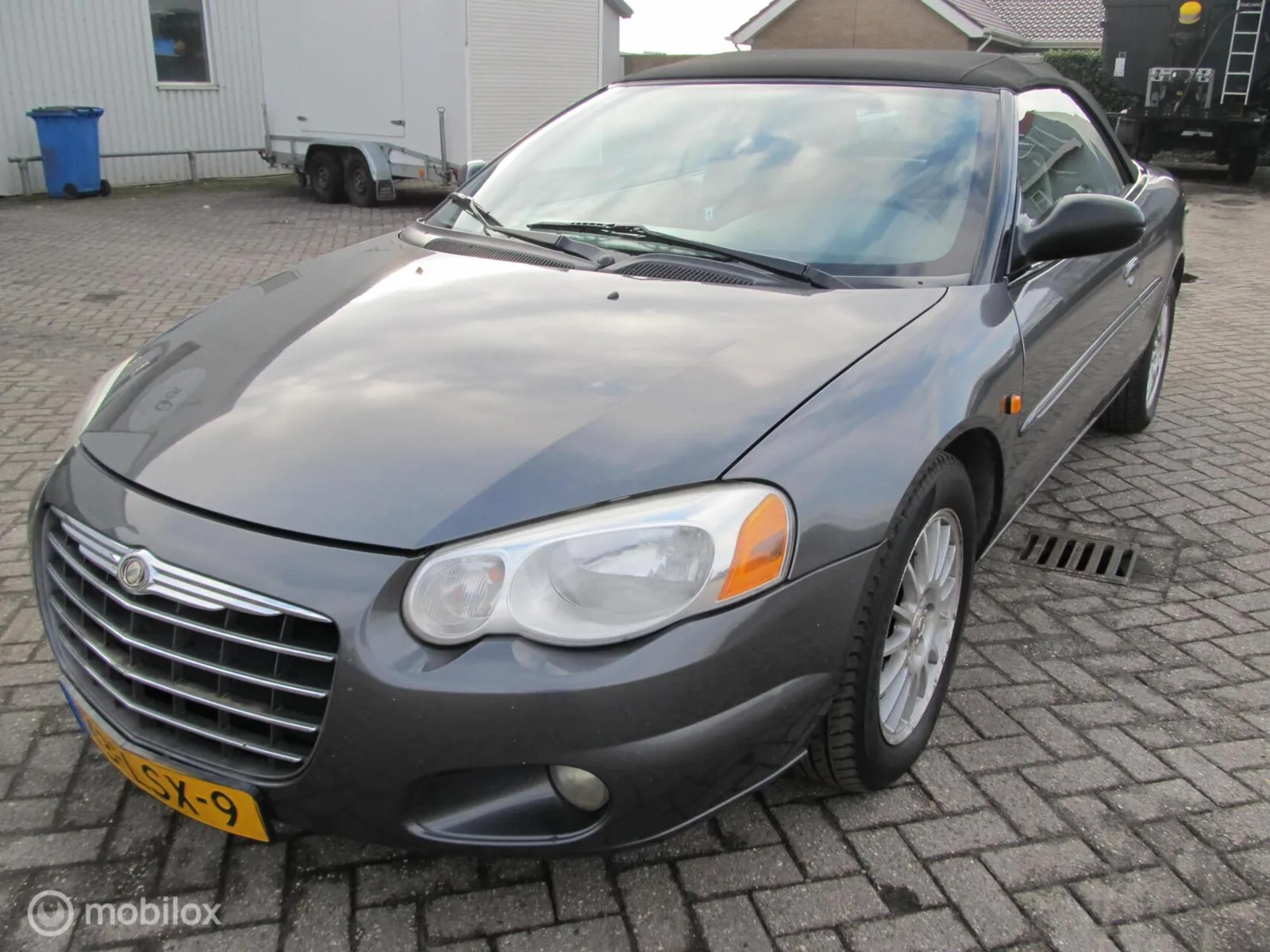 Chrysler Sebring (2005) — foto 1