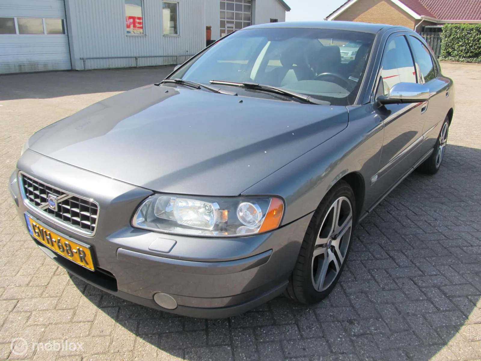 Volvo S60 (2005) — foto 1
